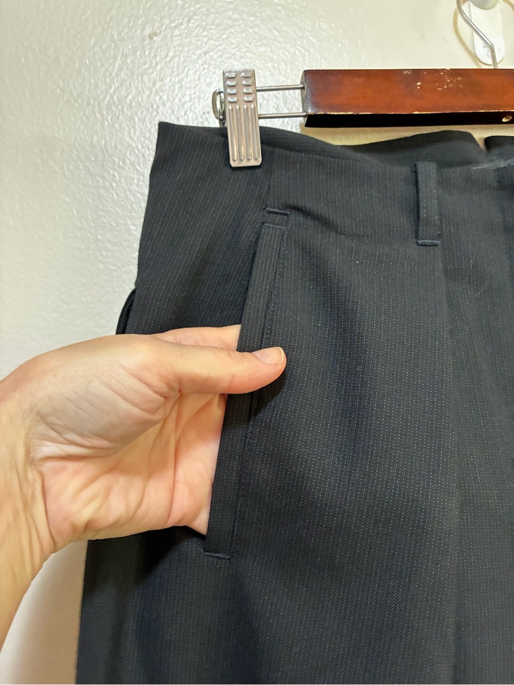 Marithé François Girbaud Black Pleated Dress Pants with White Stitch Detail 30 - Picture 4 of 8